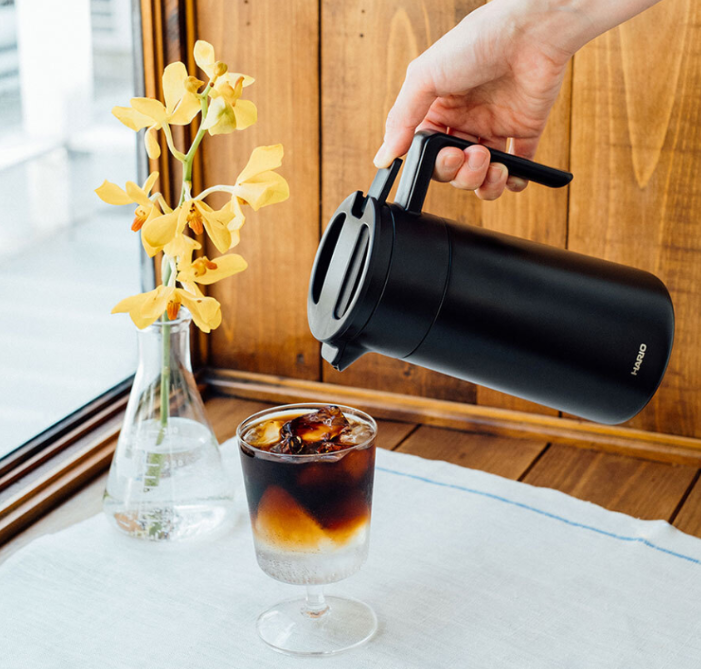 HARIO Ceramic Coating Stainless Thermal Pot 600ml - Black | Kaphiy